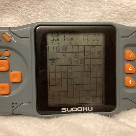 SUDOKU Handheld Electronic Video Game 🎮 - Picture 7 of 8